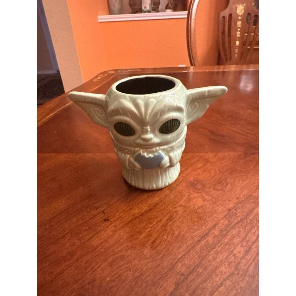 Stars Wars - The Madolorian - THE CHILD 